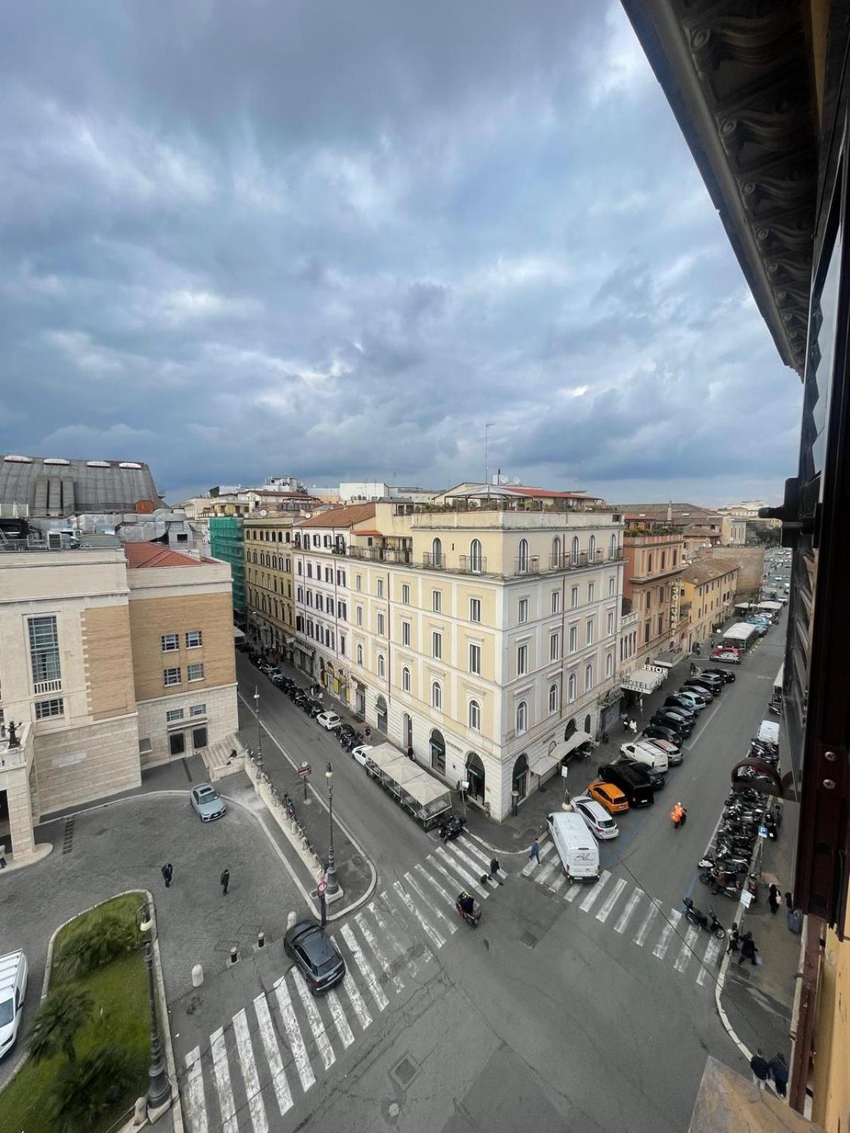 Dama Opera Elegantia Bed and breakfast Roma